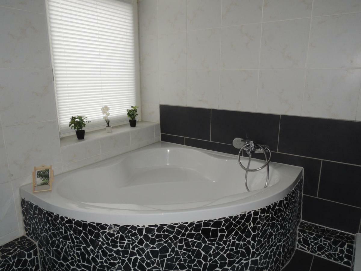 Zentrales Apartment In غيلسنكيرشن المظهر الخارجي الصورة